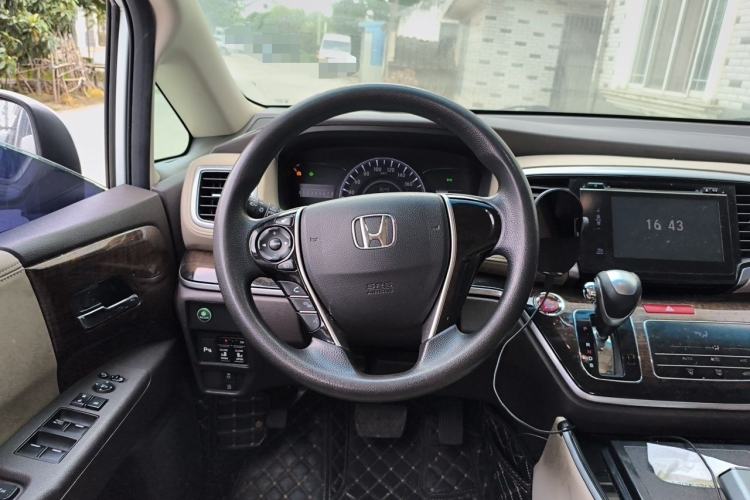 Used Honda Odyssey 2017 2.4L Luxury Edition Steering Wheel