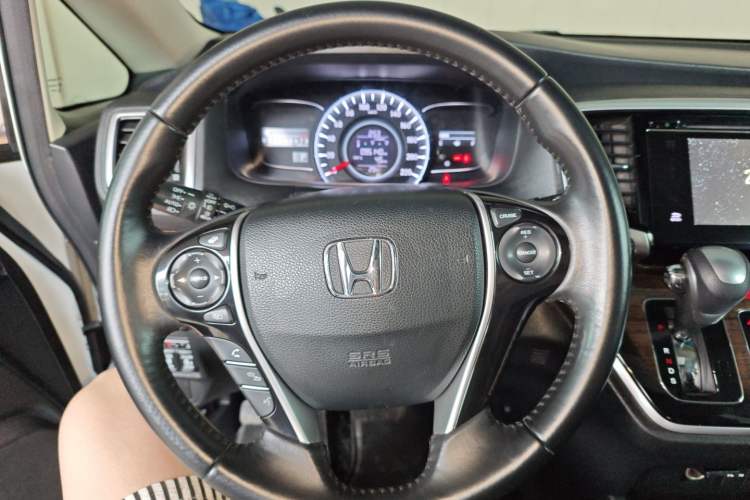 Used Honda Odyssey 2017 2.4L Smart Edition Steering Wheel