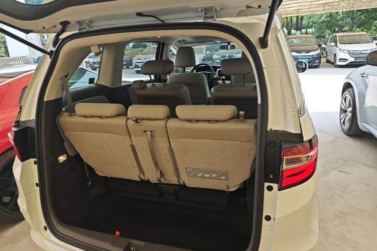 Used Honda Odyssey 2017 2.4L Luxury Edition Trunk