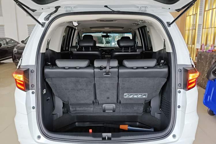 Used Honda Odyssey 2017 2.4L Smart Edition Trunk