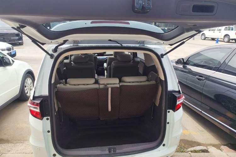 Used Honda Odyssey 2017 2.4L Luxury Edition Trunk