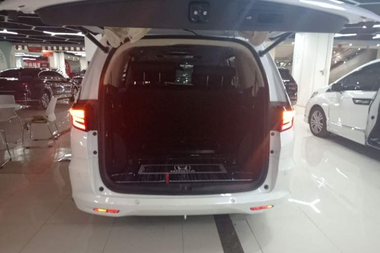 Used Honda Odyssey 2017 2.4L Smart Edition Trunk