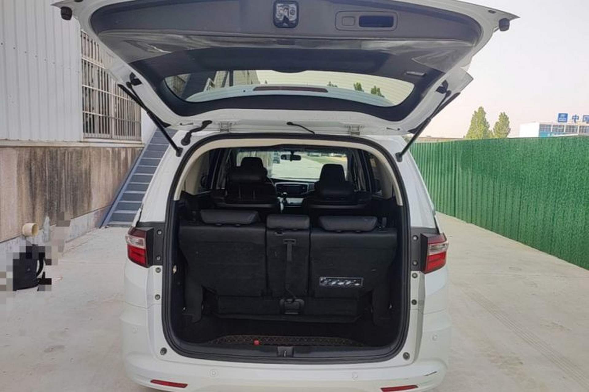 Used Honda Odyssey 2017 2.4L Smart Edition Trunk