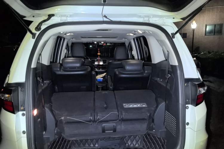 Used Honda Odyssey 2017 2.4L Smart Edition Trunk