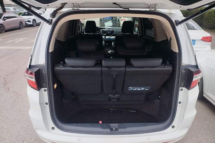 Used Honda Odyssey 2017 2.4L Smart Edition Trunk
