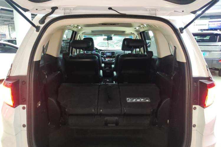 Used Honda Odyssey 2017 2.4L Smart Edition Trunk