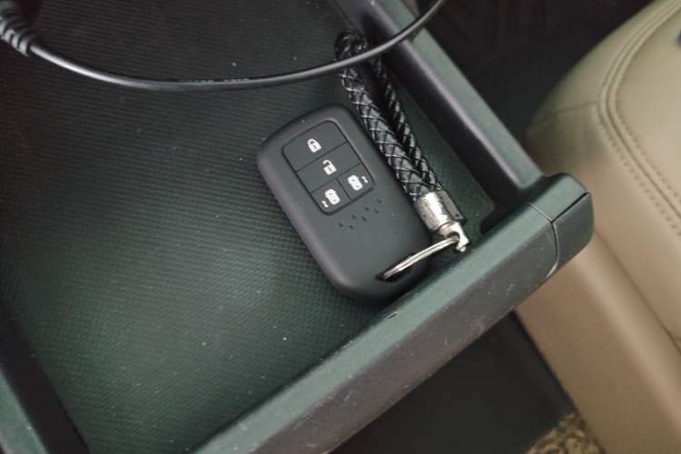 Used Honda Odyssey 2017 2.4L Luxury Edition Vehicle Key