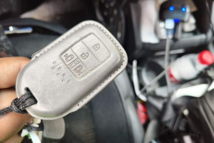 Used Honda Odyssey 2017 2.4L Smart Edition Vehicle Key