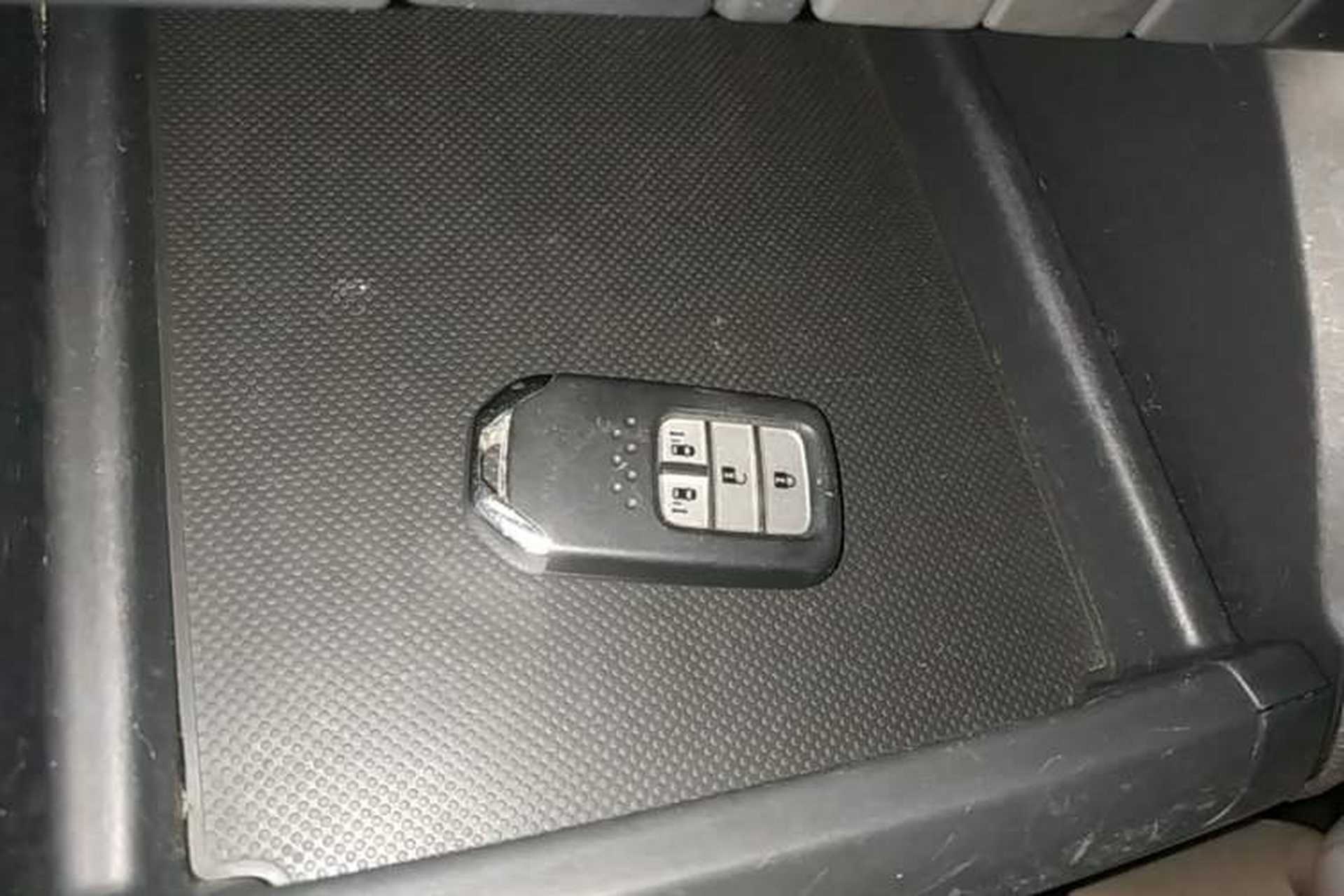 Used Honda Odyssey 2017 2.4L Luxury Edition Vehicle Key