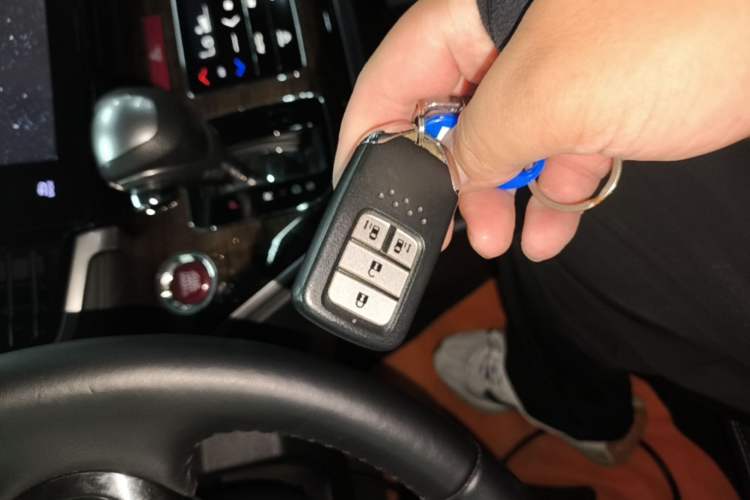 Used Honda Odyssey 2017 2.4L Smart Edition Vehicle Key