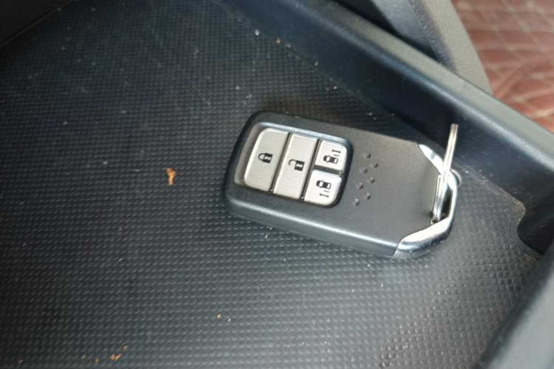 Used Honda Odyssey 2017 2.4L Luxury Edition Vehicle Key