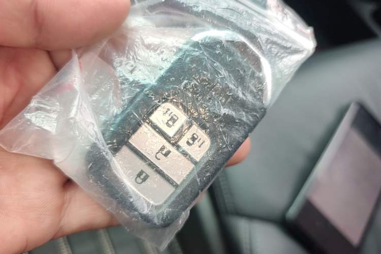 Used Honda Odyssey 2017 2.4L Supreme Edition Vehicle Key