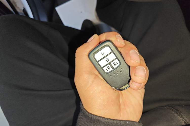 Used Honda Odyssey 2017 2.4L Smart Edition Vehicle Key
