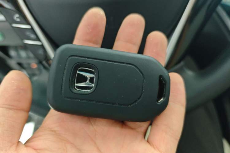 Used Honda Odyssey 2017 2.4L Luxury Edition Vehicle Key