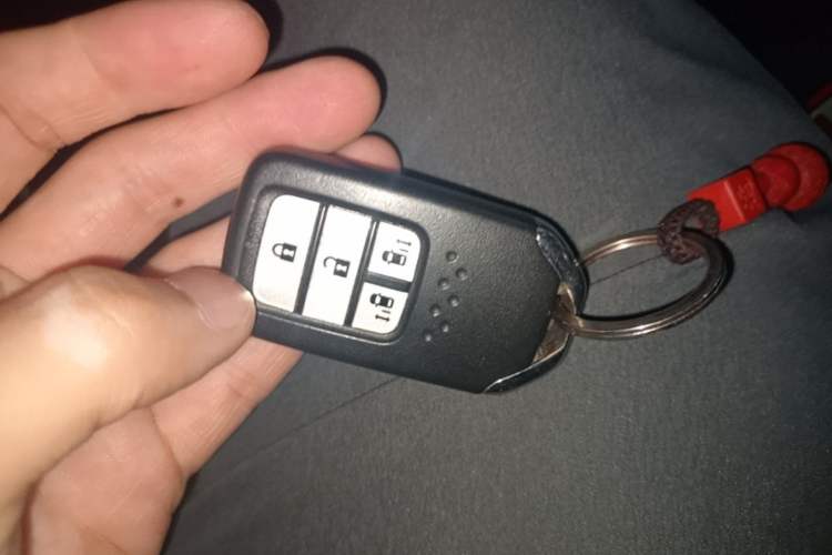 Used Honda Odyssey 2017 2.4L Smart Edition Vehicle Key