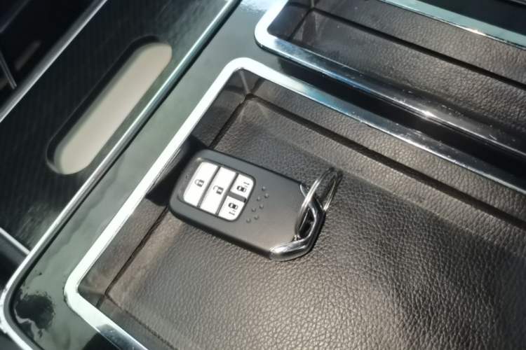 Used Honda Odyssey 2017 2.4L Smart Edition Vehicle Key