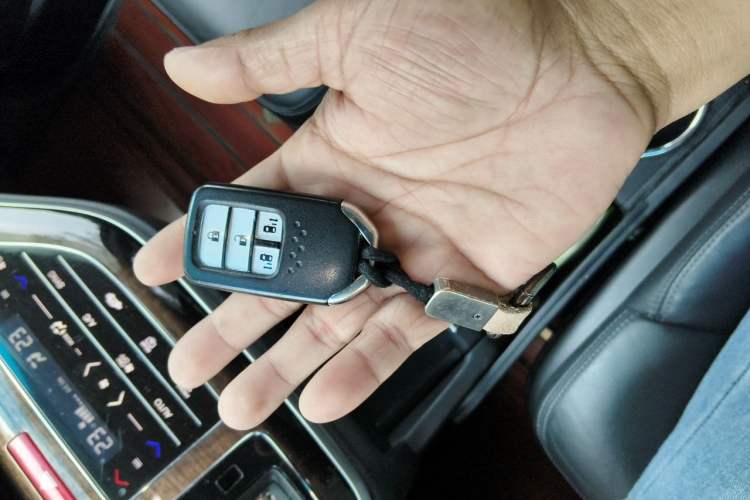 Used Honda Odyssey 2017 2.4L Smart Edition Vehicle Key