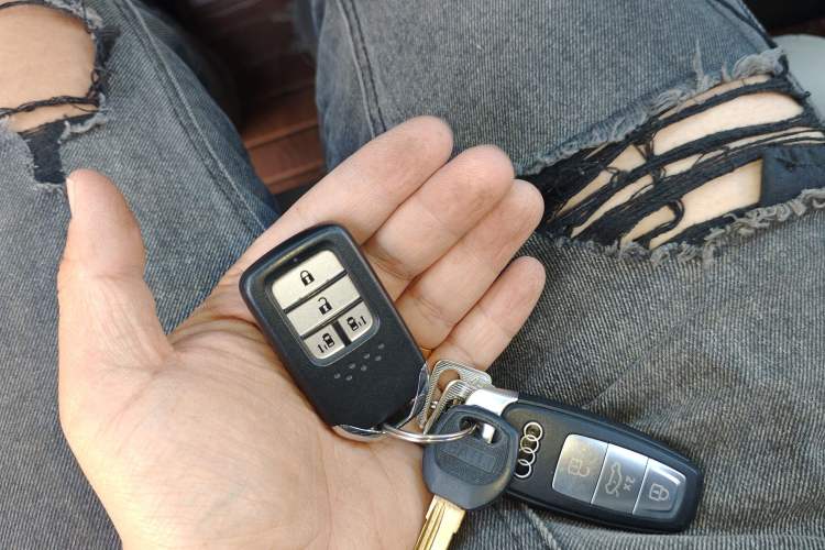 Used Honda Odyssey 2017 2.4L Luxury Edition Vehicle Key