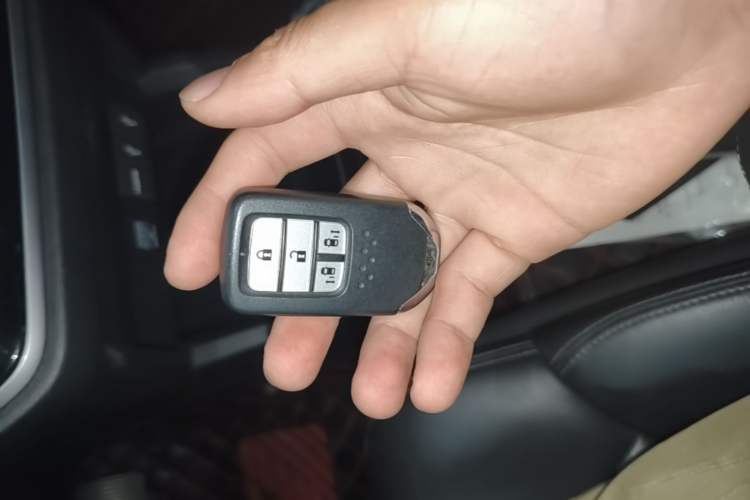 Used Honda Odyssey 2017 2.4L Smart Edition Vehicle Key