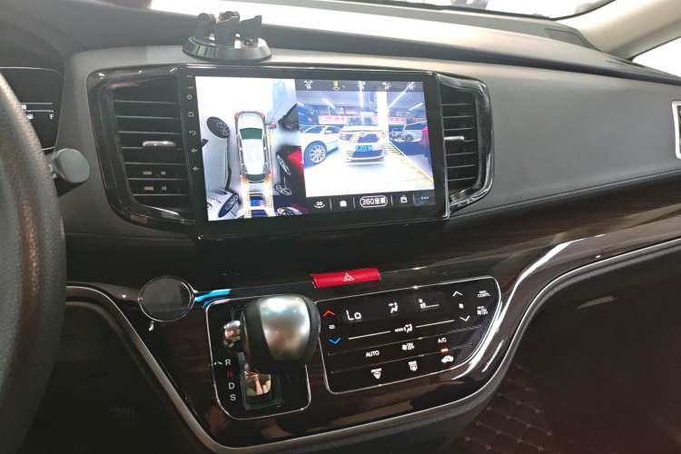 Used Honda Odyssey 2018 2.4L Comfort Version Audio And AC Panel