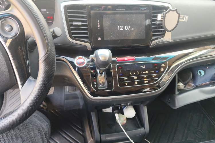 Used Honda Odyssey 2018 2.4L Smart Edition Audio And AC Panel