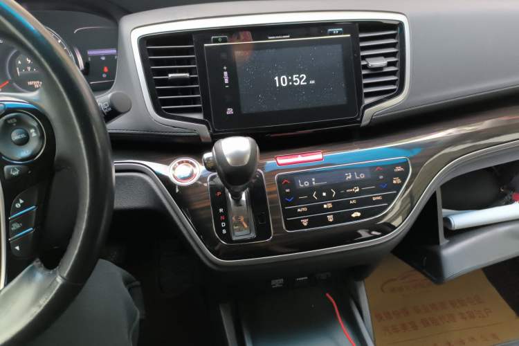 Used Honda Odyssey 2018 2.4L Prestige Edition Audio And AC Panel