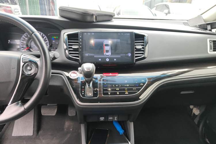 Used Honda Odyssey 2018 2.4L Smart Edition Audio And AC Panel