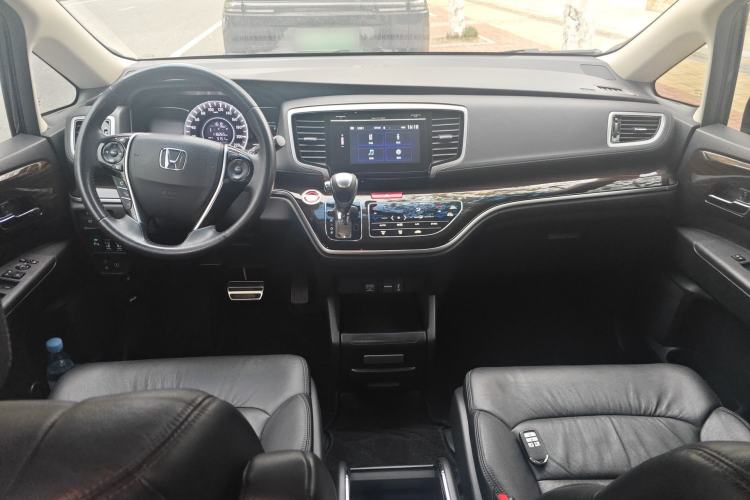 Used Honda Odyssey 2018 2.4L Smart Edition Center Console