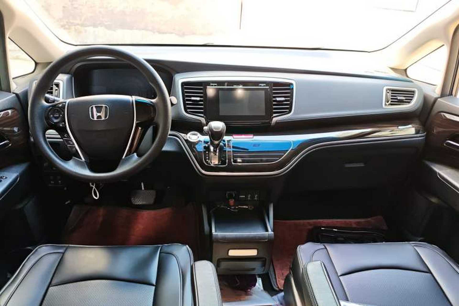 Used Honda Odyssey 2018 2.4L Luxury Edition Center Console