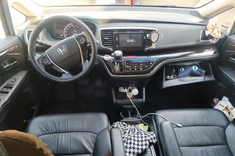 Used Honda Odyssey 2018 2.4L Smart Edition Center Console