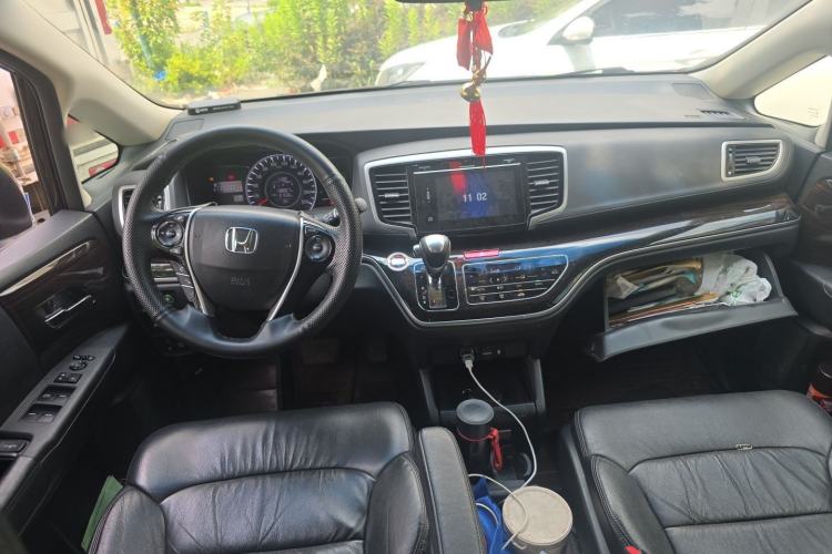 Used Honda Odyssey 2018 2.4L Smart Edition Center Console