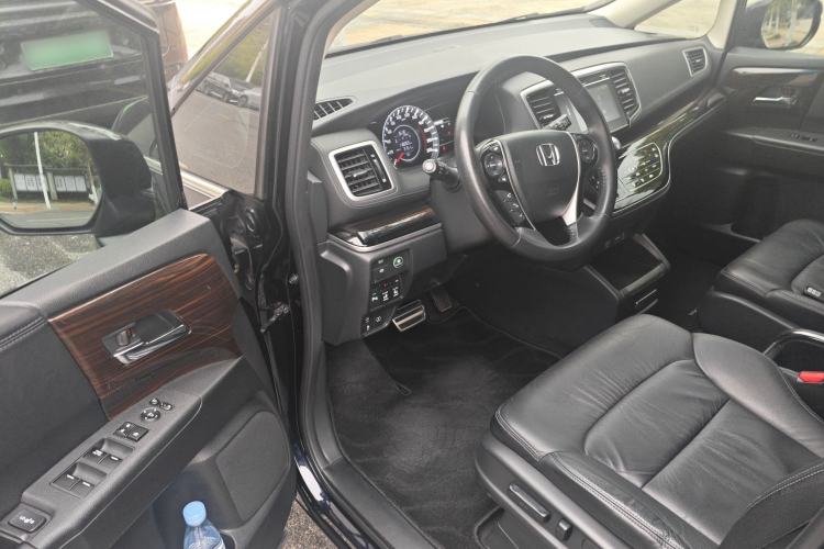 Used Honda Odyssey 2018 2.4L Smart Edition Driver Seat