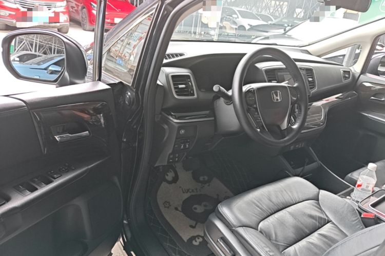 Used Honda Odyssey 2018 2.4L Luxury Edition Driver Seat