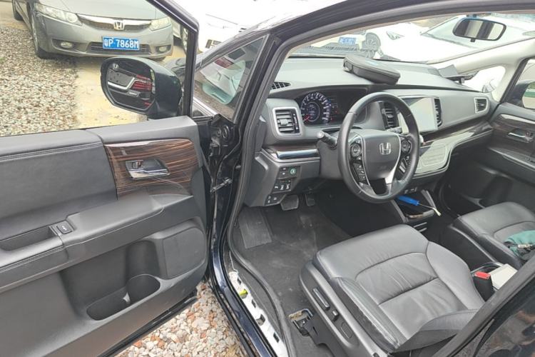 Used Honda Odyssey 2018 2.4L Smart Edition Driver Seat