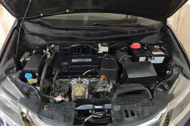 Used Honda Odyssey 2018 2.4L Smart Edition Engine Bay