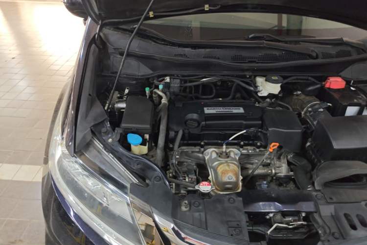 Used Honda Odyssey 2018 2.4L Smart Edition Engine Bay Right