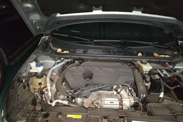 Used Honda Odyssey 2018 2.4L Smart Edition Engine Bay Right