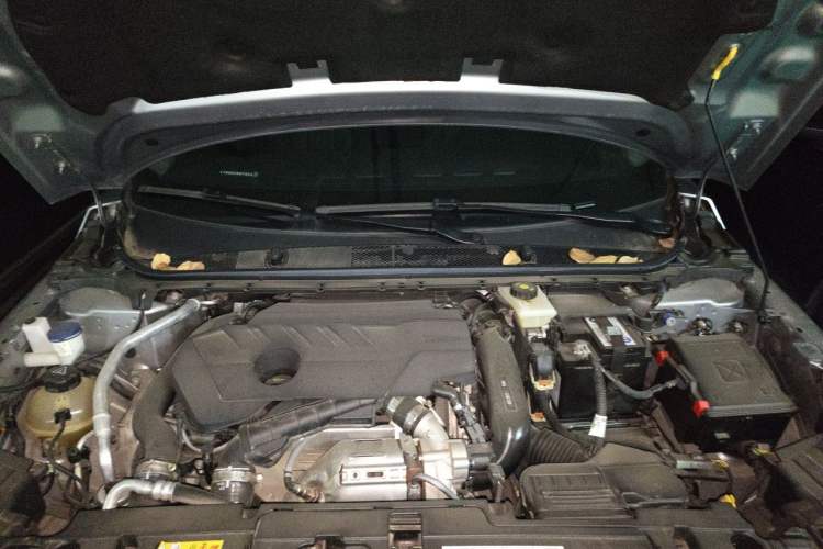 Used Honda Odyssey 2018 2.4L Smart Edition Engine Bay