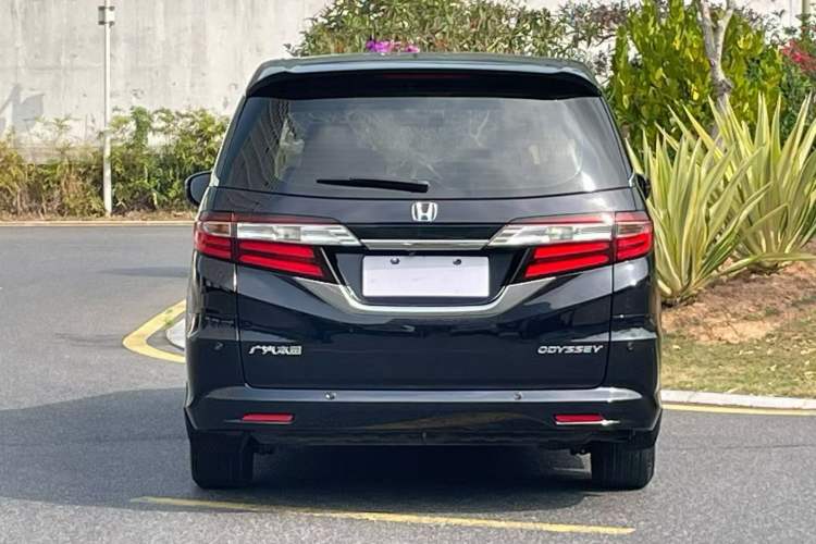 Used Honda Odyssey 2018 2.4L Comfort Version Exterior 6