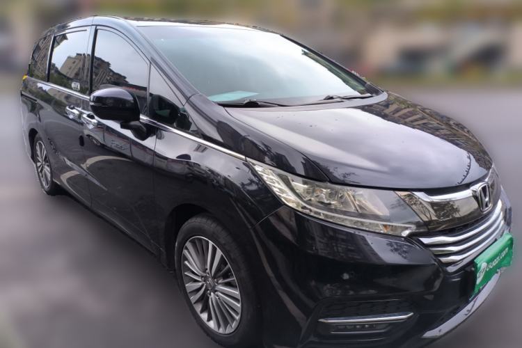 Used Honda Odyssey 2018 2.4L Prestige Edition Front Right 45 Deg