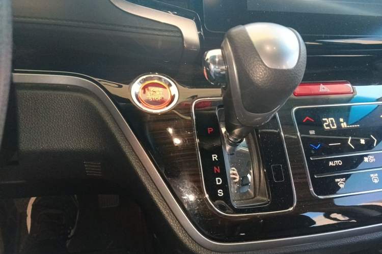Used Honda Odyssey 2018 2.4L Luxury Edition Gear Lever