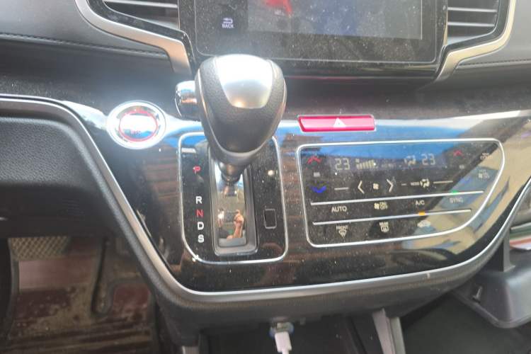Used Honda Odyssey 2018 2.4L Smart Edition Gear Lever