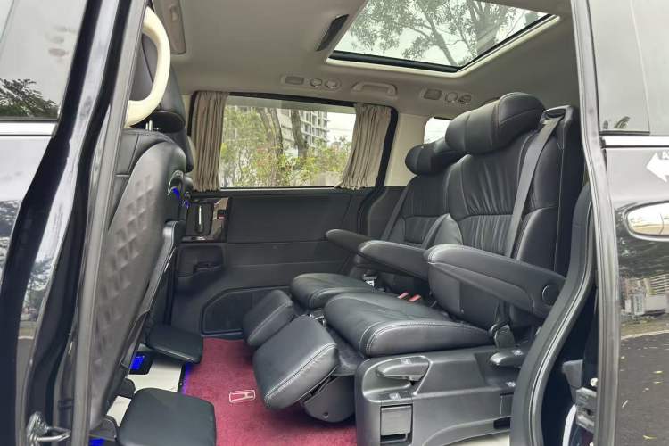 Used Honda Odyssey 2018 2.4L Smart Edition Interior 5