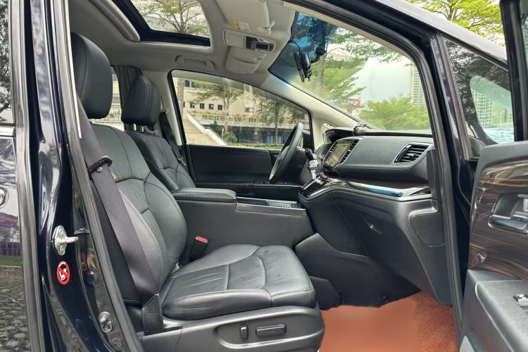 Used Honda Odyssey 2018 2.4L Smart Edition Interior 8