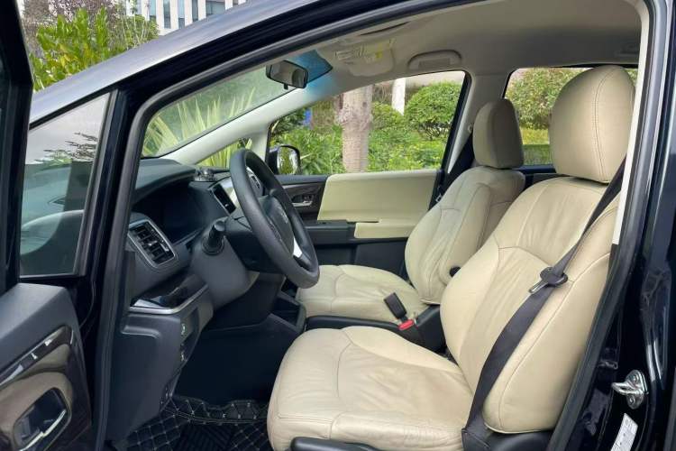 Used Honda Odyssey 2018 2.4L Comfort Version Left Front Seat
