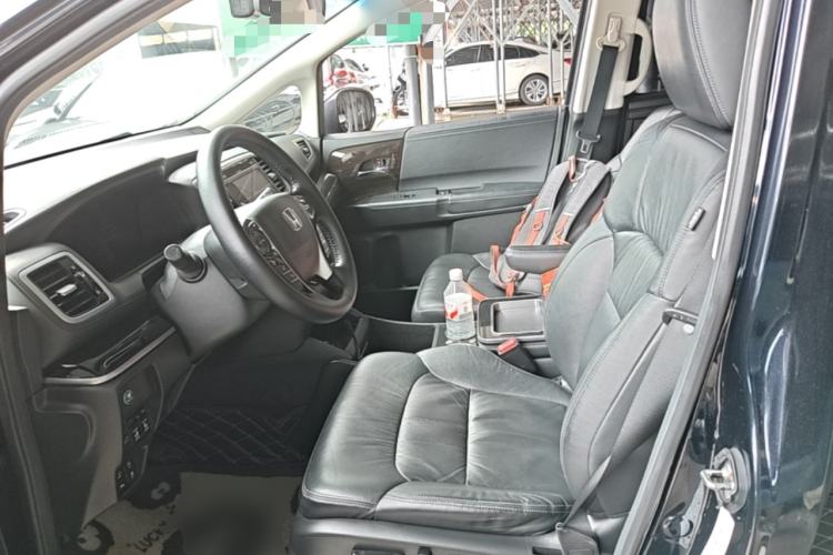 Used Honda Odyssey 2018 2.4L Luxury Edition Left Front Seat