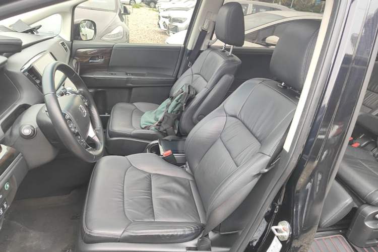 Used Honda Odyssey 2018 2.4L Smart Edition Left Front Seat