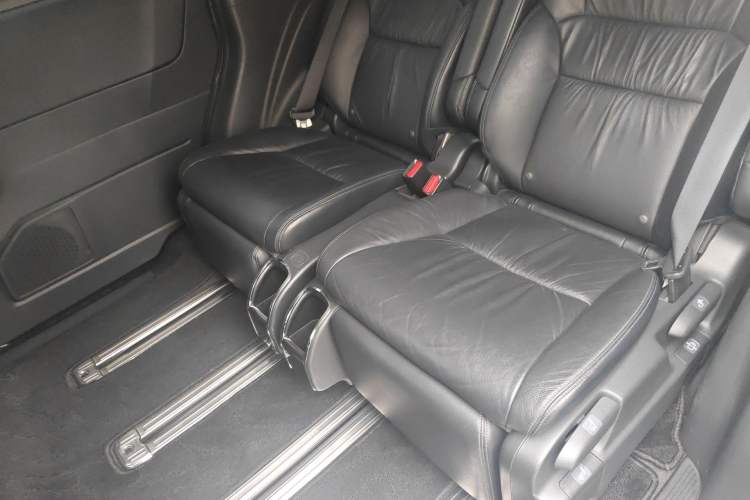 Used Honda Odyssey 2018 2.4L Smart Edition Left Rear Seat