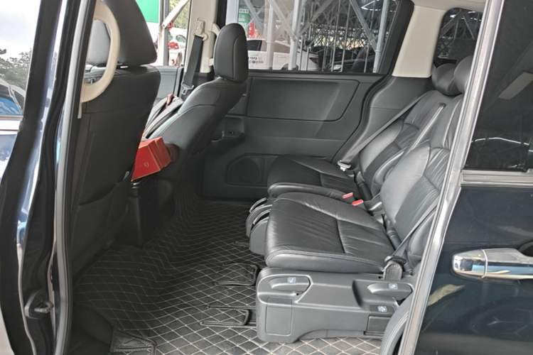 Used Honda Odyssey 2018 2.4L Luxury Edition Left Rear Seat