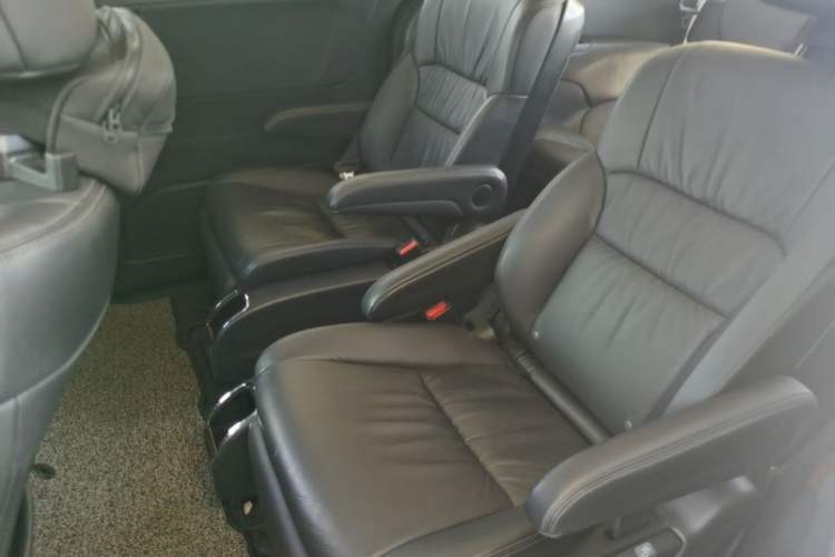 Used Honda Odyssey 2018 2.4L Smart Edition Left Rear Seat